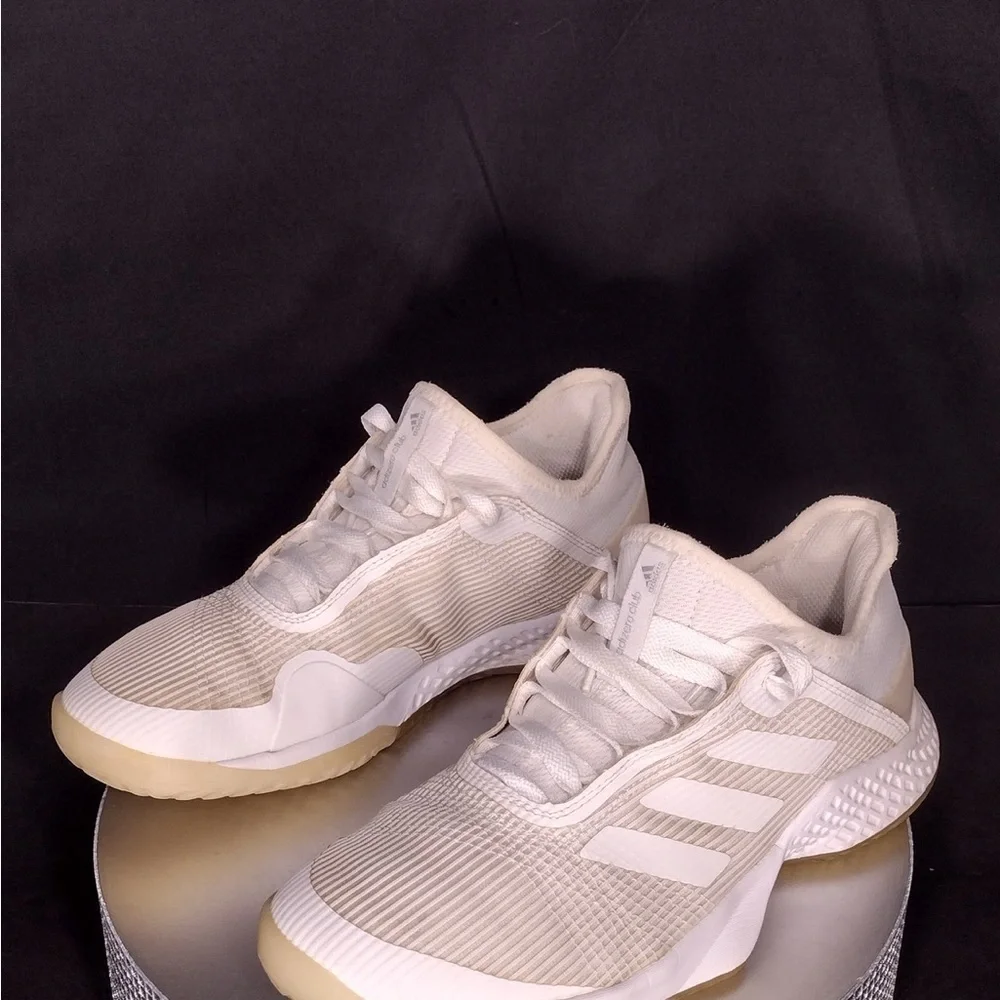 Adidas White Athletic Sneakers size 8 millones re owned good condition